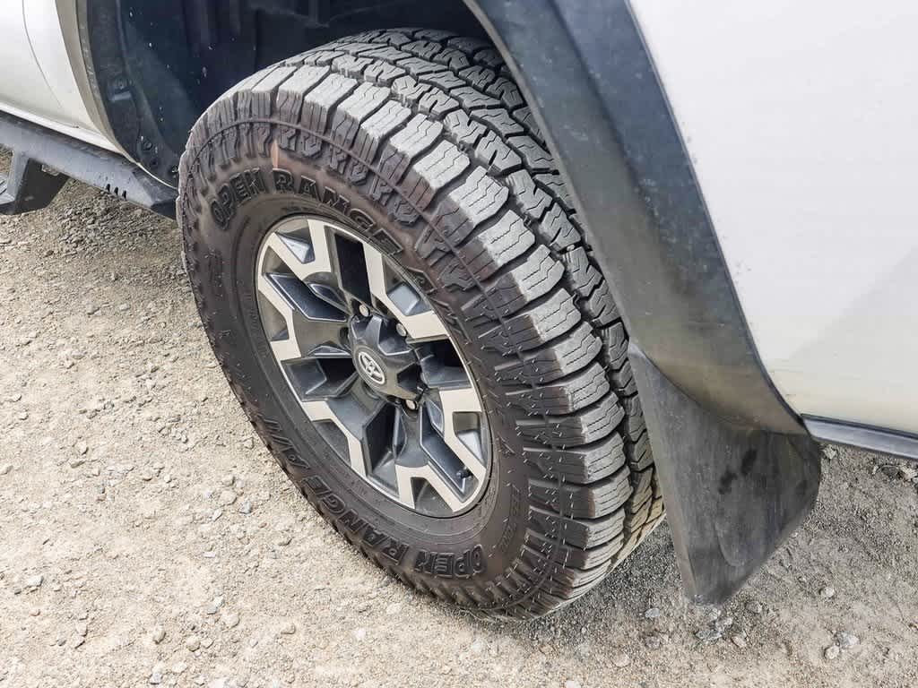 Thumbnail: 2021 Toyota Tacoma - 19