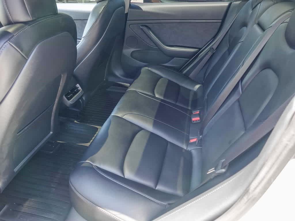 Thumbnail: 2022 Tesla Model 3 - 16