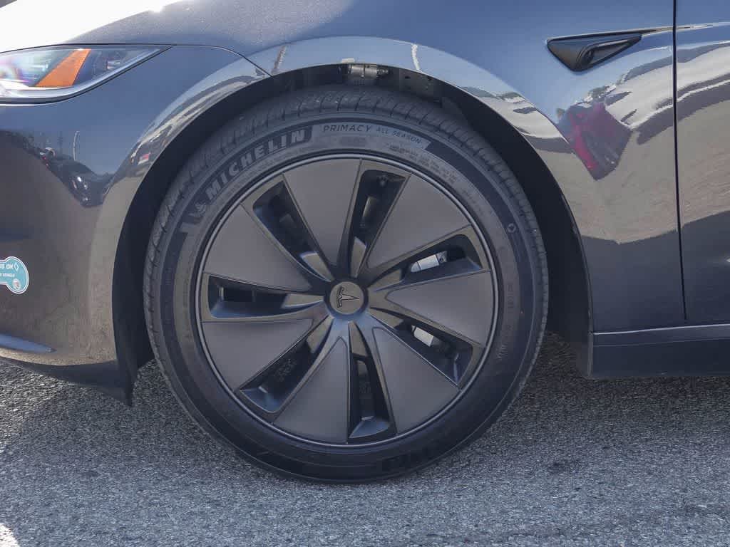 Thumbnail: 2025 Tesla Model 3 - 10