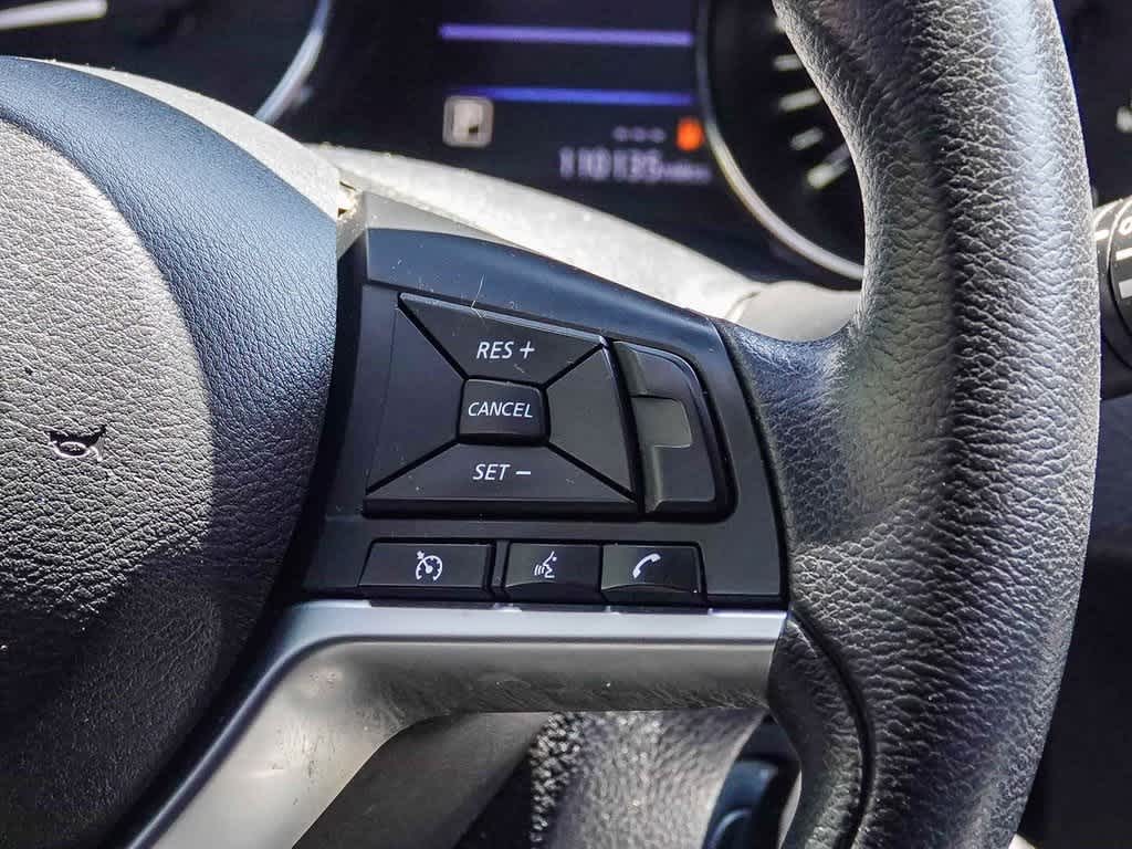 Thumbnail: 2018 Nissan Rogue - 13