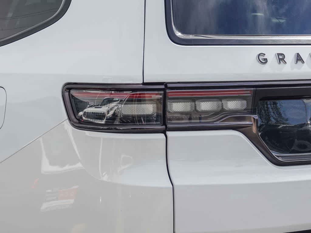 Thumbnail: 2024 Jeep Grand Wagoneer L - 7