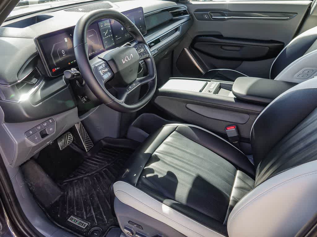 Thumbnail: 2024 Kia EV9 - 16