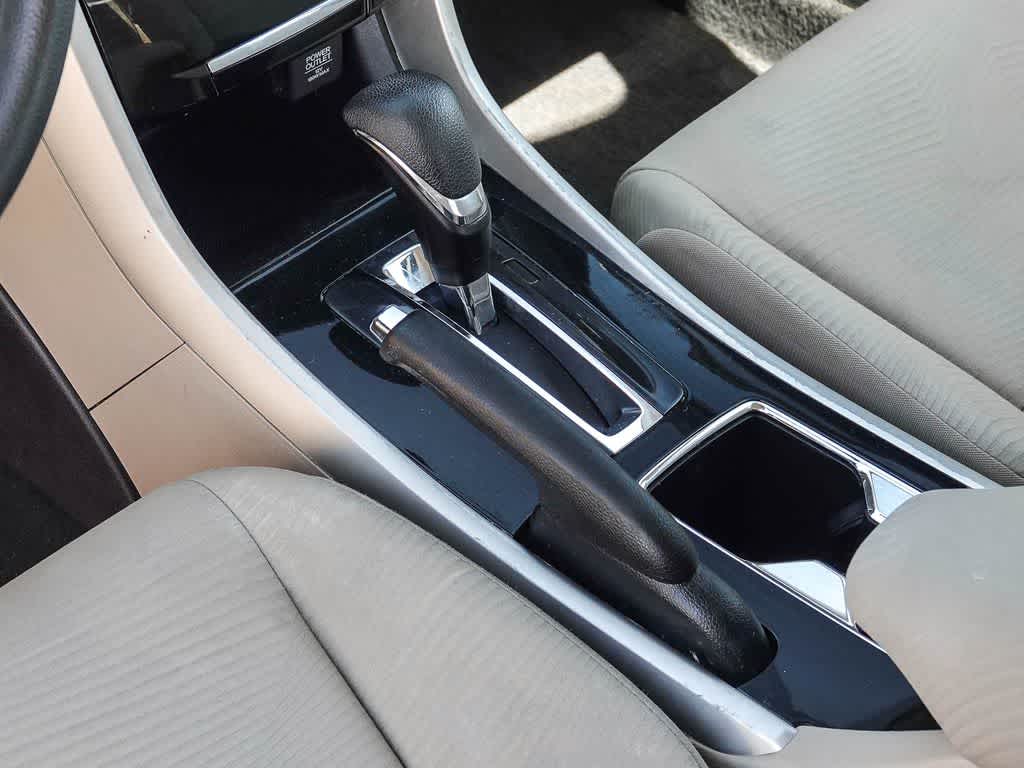 Thumbnail: 2016 Honda Accord - 18