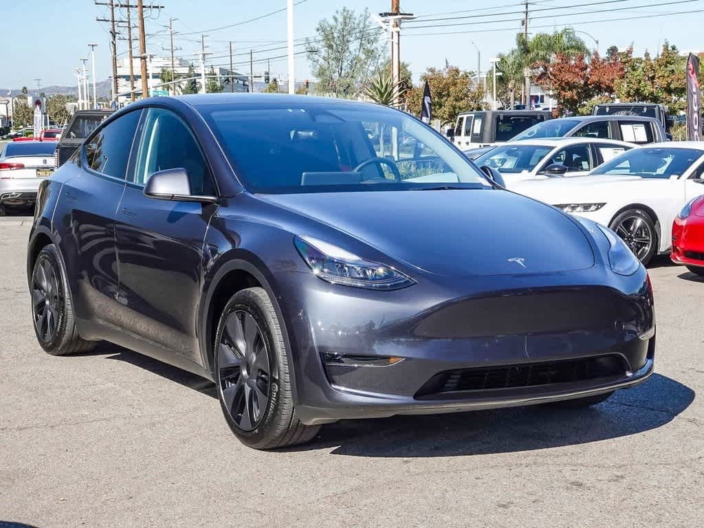 Used 2025 Tesla Model Y Long Range SUV