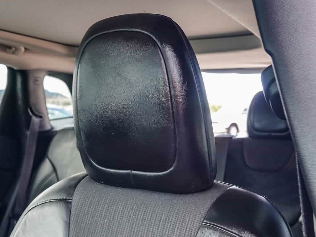 Thumbnail: 2018 Jeep Cherokee - 24