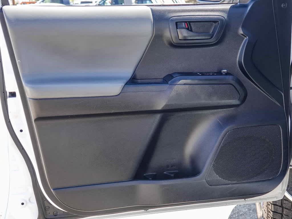 Thumbnail: 2017 Toyota Tacoma - 17