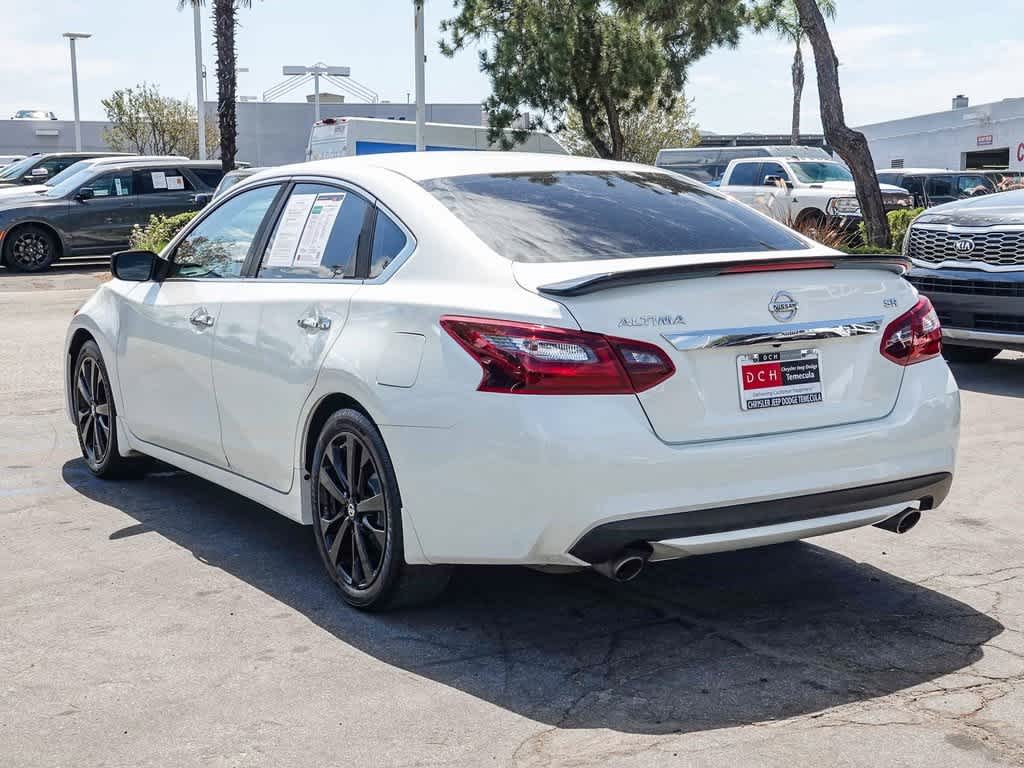 Thumbnail: 2017 Nissan Altima - 6