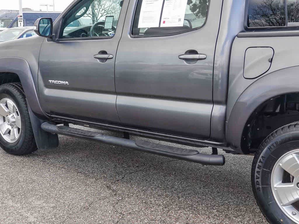 Thumbnail: 2013 Toyota Tacoma - 11