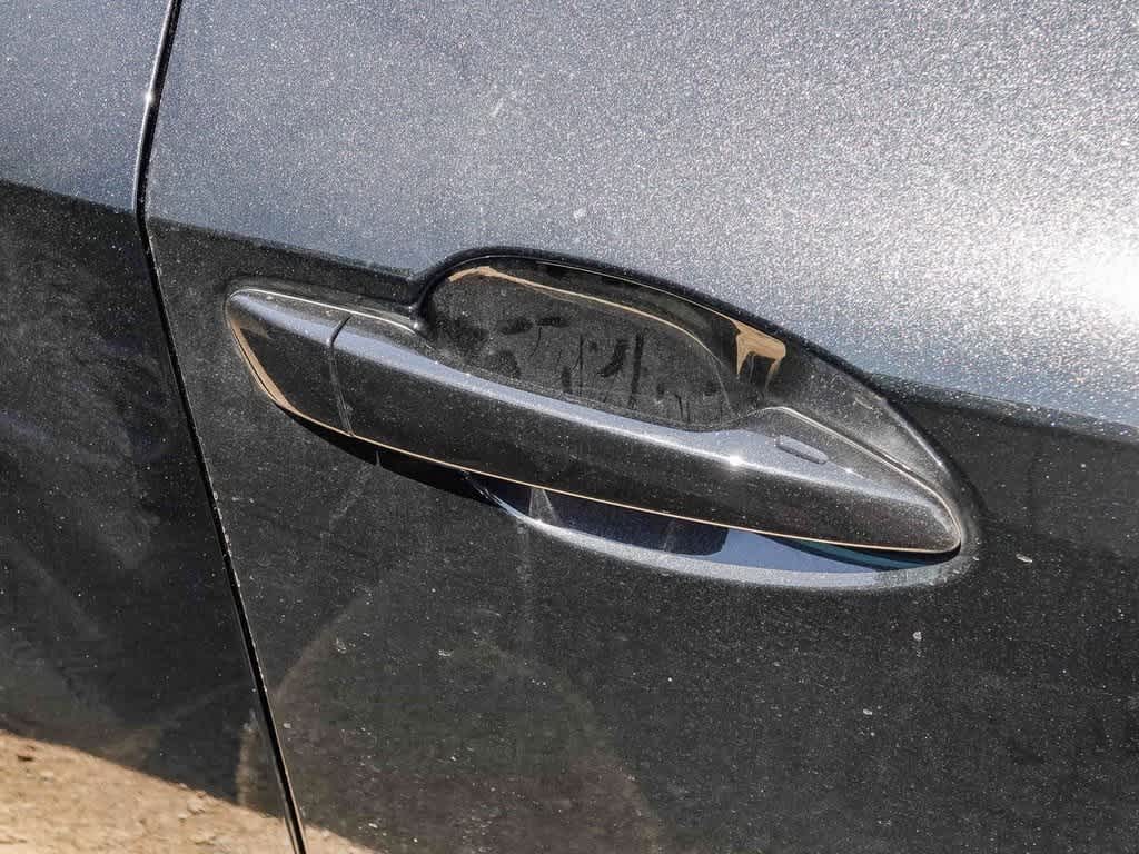 2025 Lexus IS 300 8