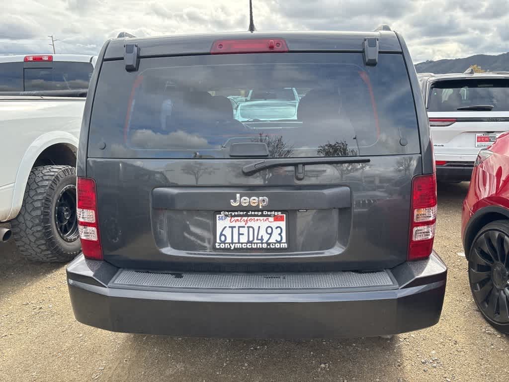 Thumbnail: 2011 Jeep Liberty - 6