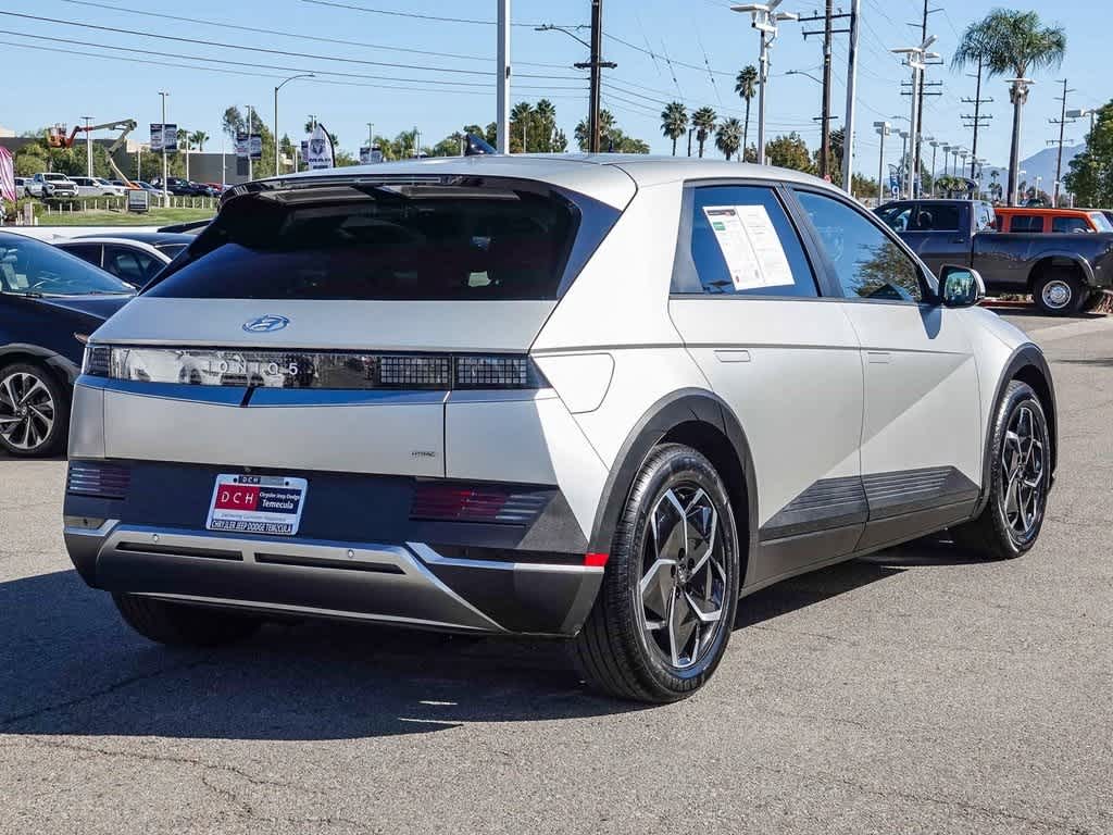 Thumbnail: 2023 Hyundai Ioniq 5 - 4