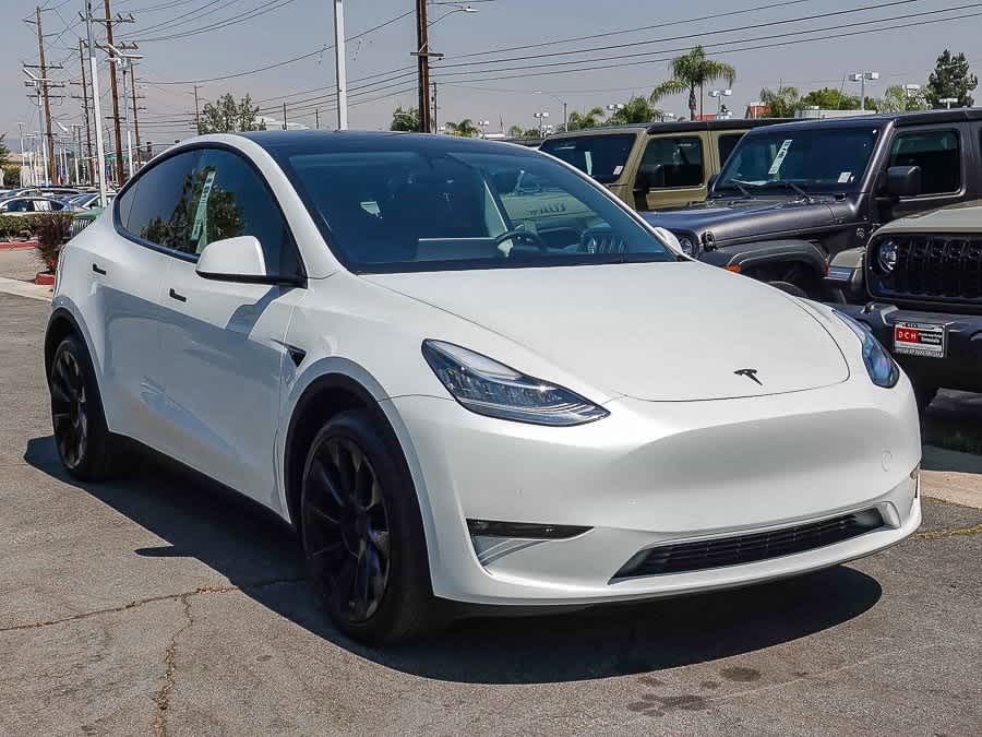 Thumbnail: 2021 Tesla Model Y - 3