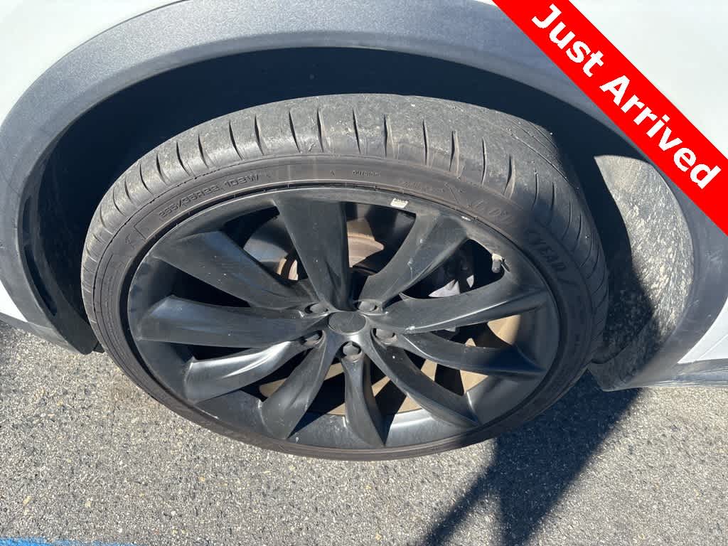 Thumbnail: 2021 Tesla Model X - 2