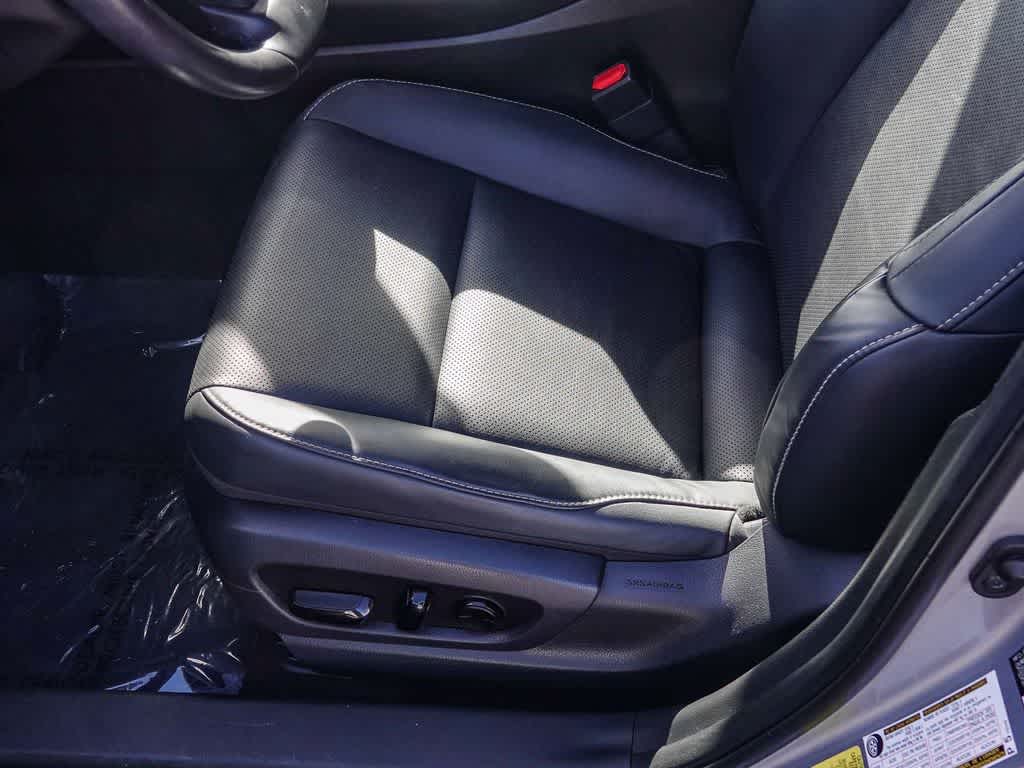 Thumbnail: 2024 Lexus UX - 21