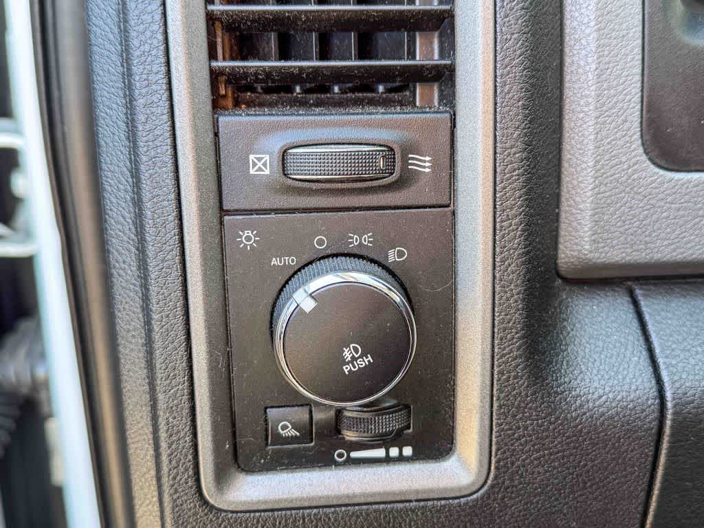 Thumbnail: 2013 RAM 1500 - 18