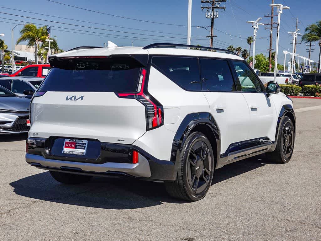 Thumbnail: 2024 Kia EV9 - 4