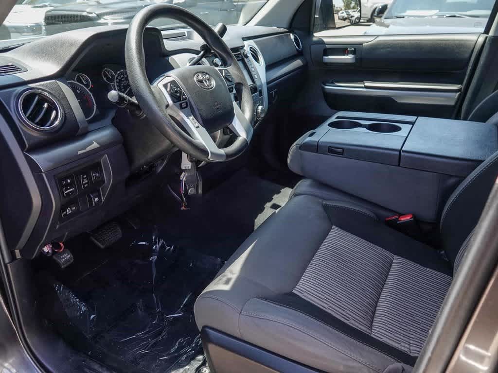 2017 Toyota Tundra SR5 17