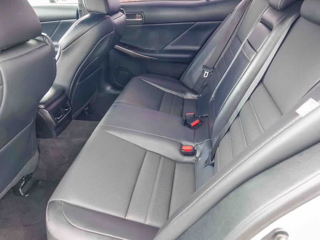 Thumbnail: 2019 Lexus IS - 17