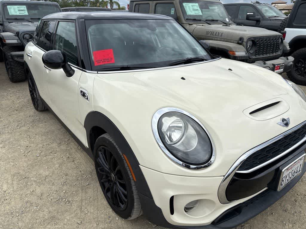 Thumbnail: 2017 MINI Cooper Clubman - 4