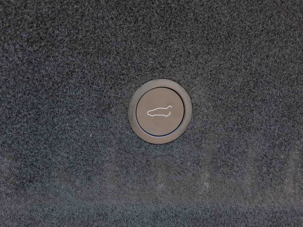 Thumbnail: 2022 Tesla Model S - 25