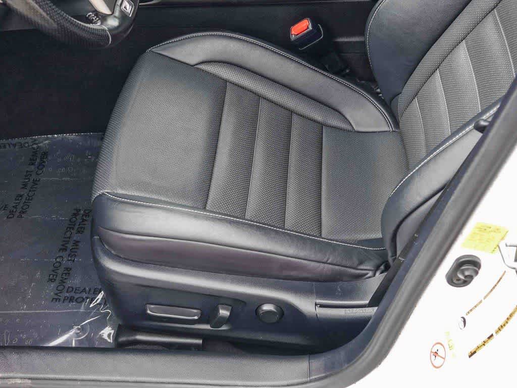 Thumbnail: 2019 Lexus IS - 20