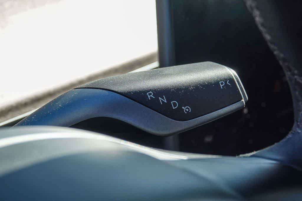 Thumbnail: 2025 Tesla Model Y - 17