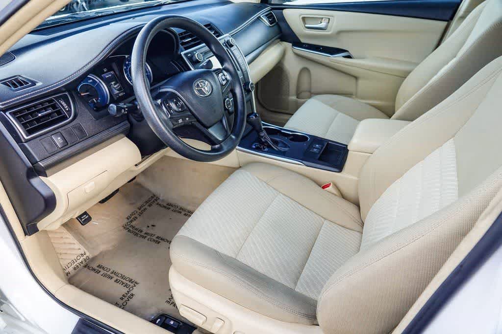 Thumbnail: 2017 Toyota Camry - 16