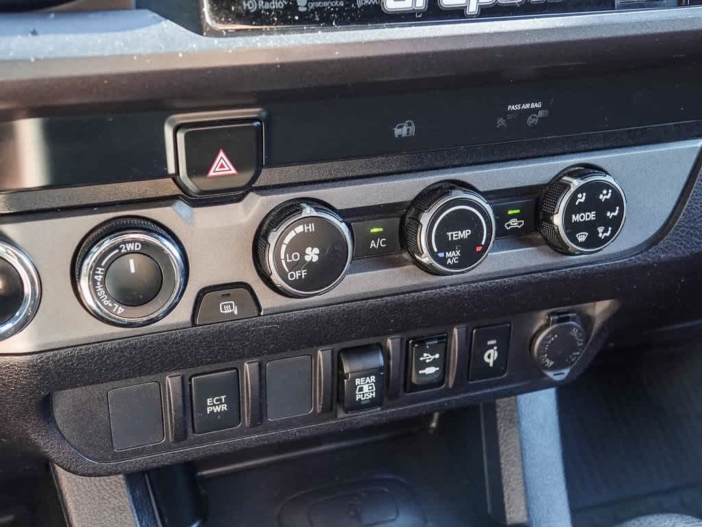 Thumbnail: 2019 Toyota Tacoma - 20