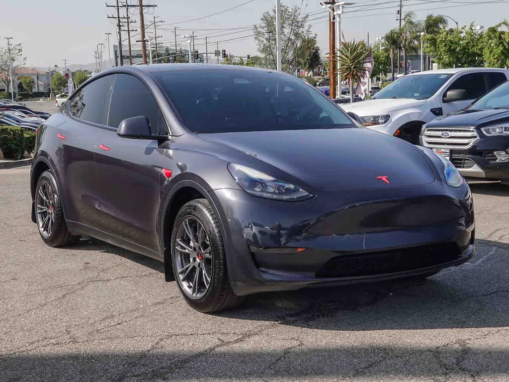 Thumbnail: 2024 Tesla Model Y - 3