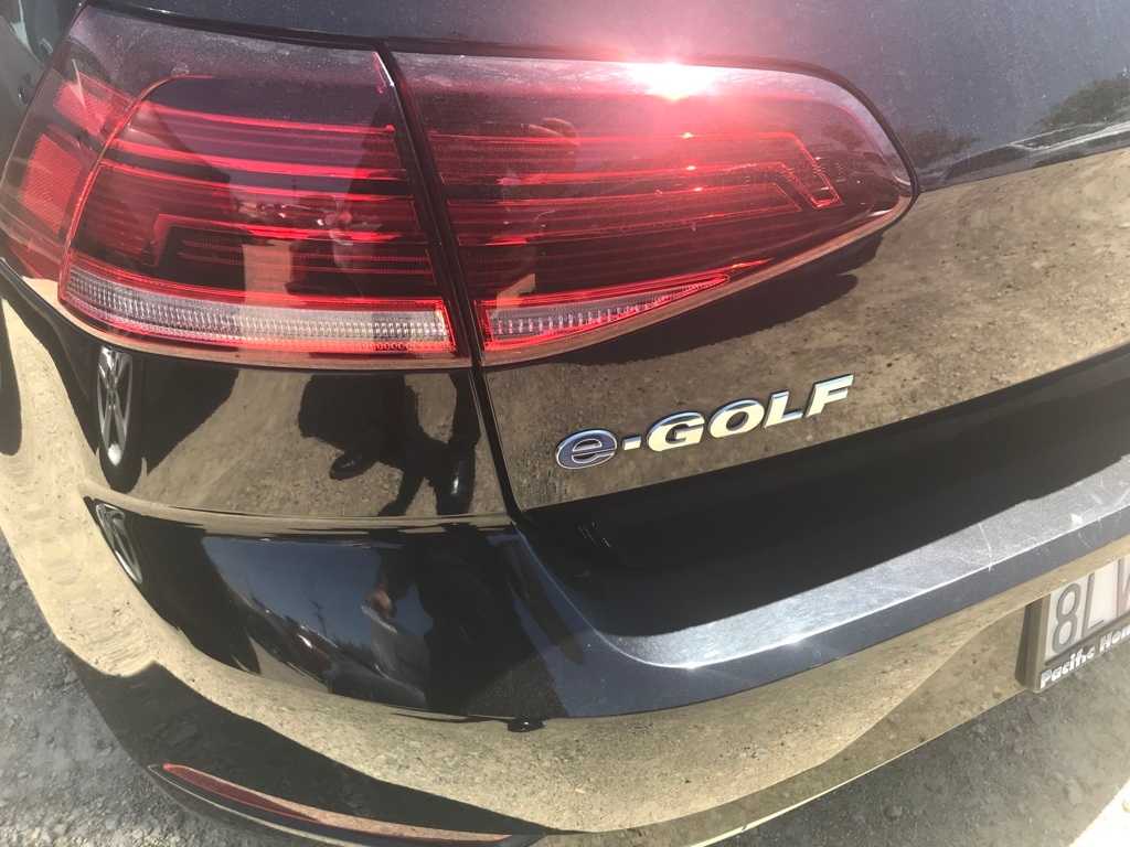 Thumbnail: 2019 Volkswagen e-Golf - 3