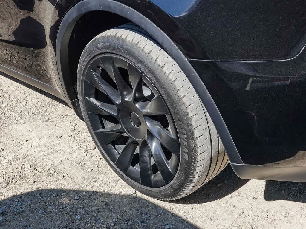 Thumbnail: 2023 Tesla Model Y - 15