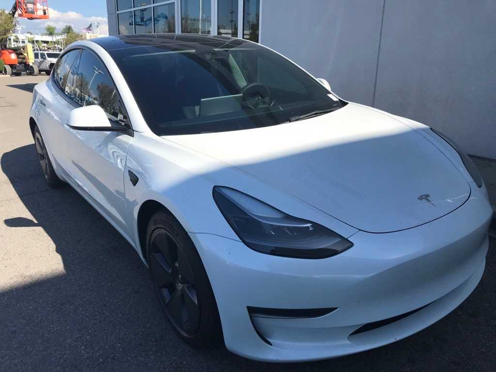Thumbnail: 2023 Tesla Model 3 - 3
