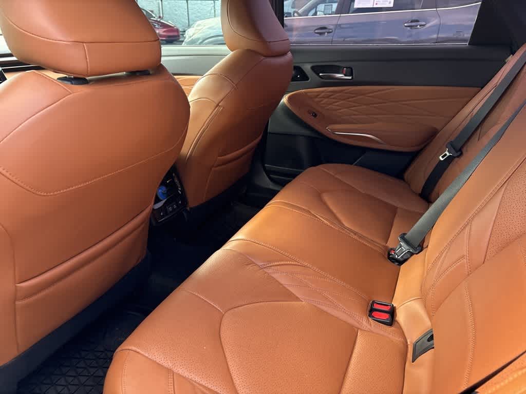 Thumbnail: 2022 Toyota Avalon - 17