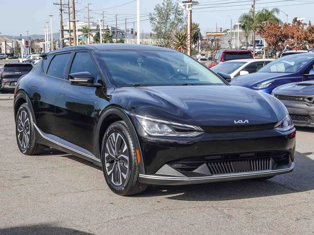 Thumbnail: 2024 Kia EV6 - 3