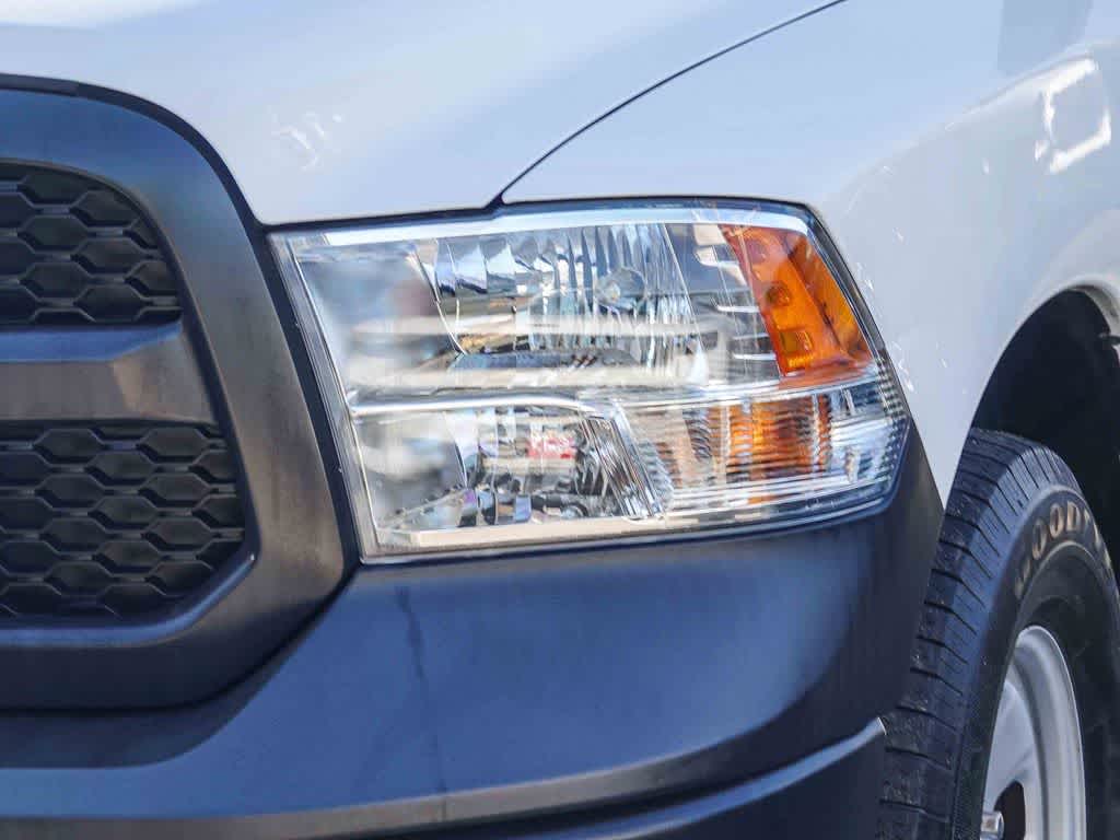 Thumbnail: 2022 RAM 1500 Classic - 8