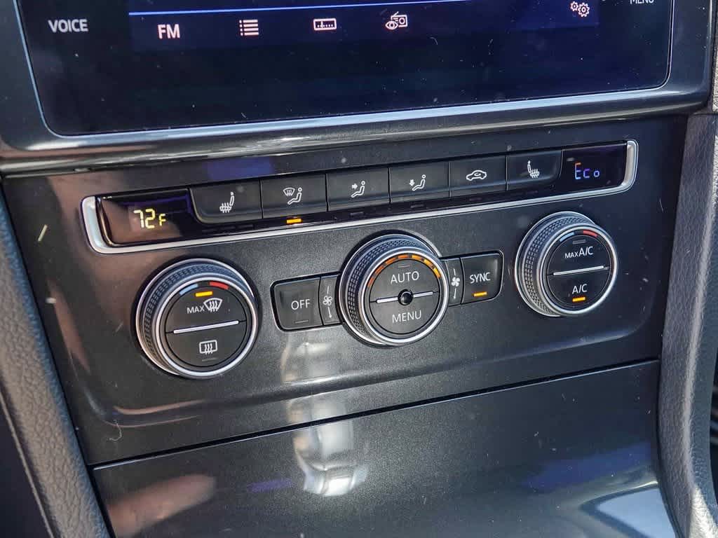 Thumbnail: 2019 Volkswagen e-Golf - 20