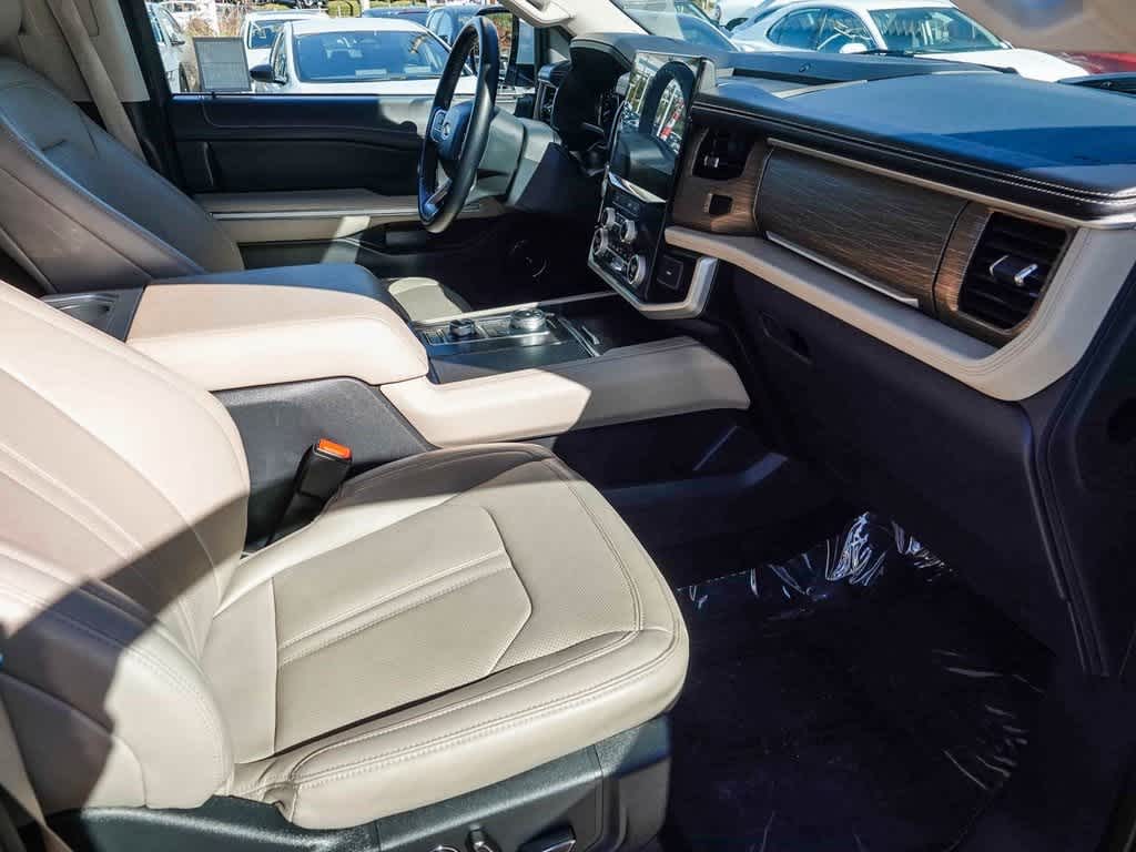 Thumbnail: 2024 Ford Expedition - 15