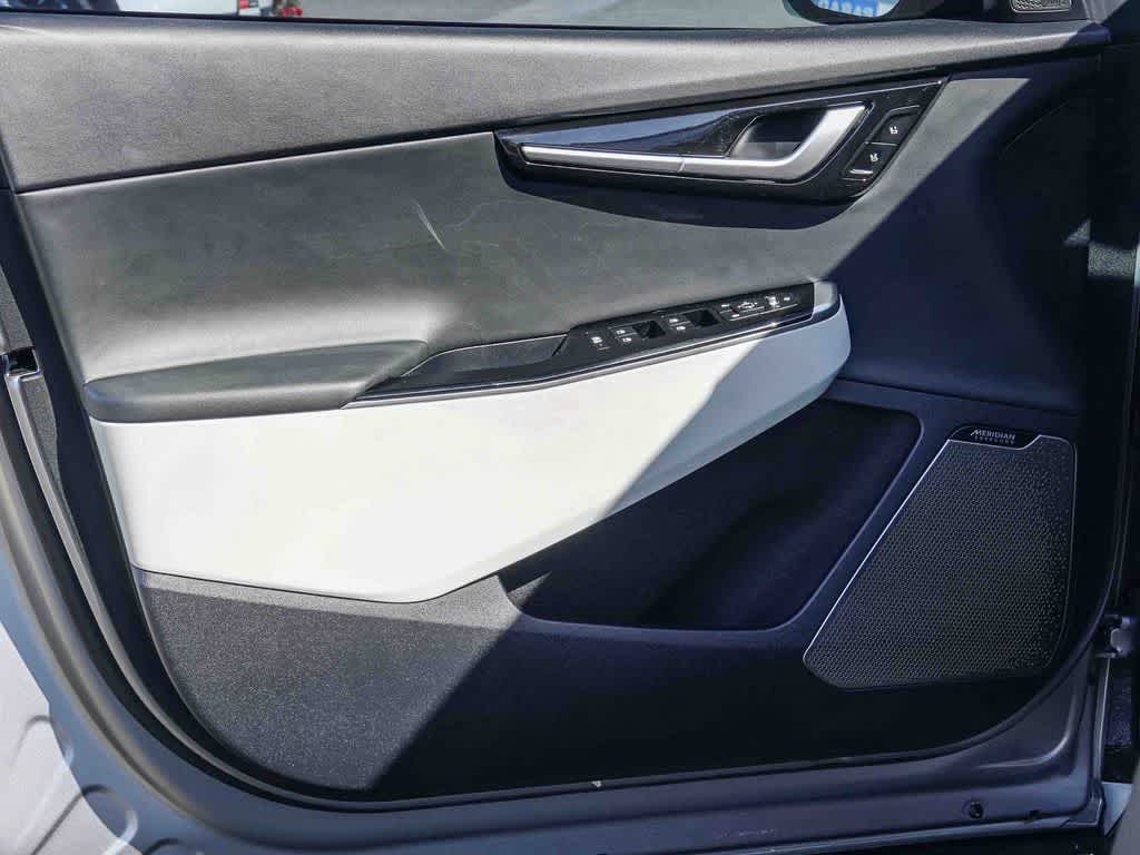 Thumbnail: 2024 Kia EV6 - 19