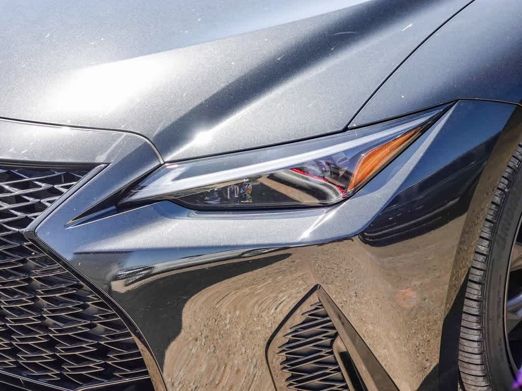 2025 Lexus IS 300 2