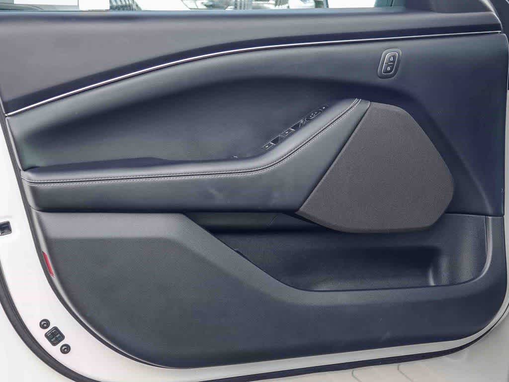 Thumbnail: 2022 Ford Mustang Mach-E - 18