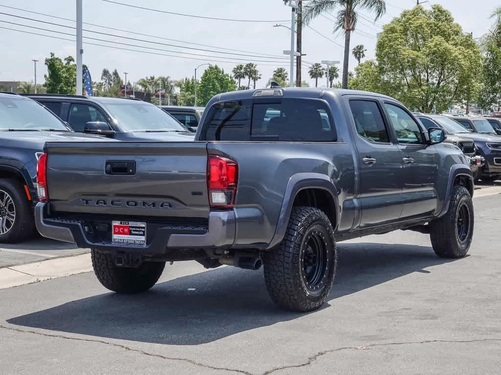 Thumbnail: 2019 Toyota Tacoma - 4
