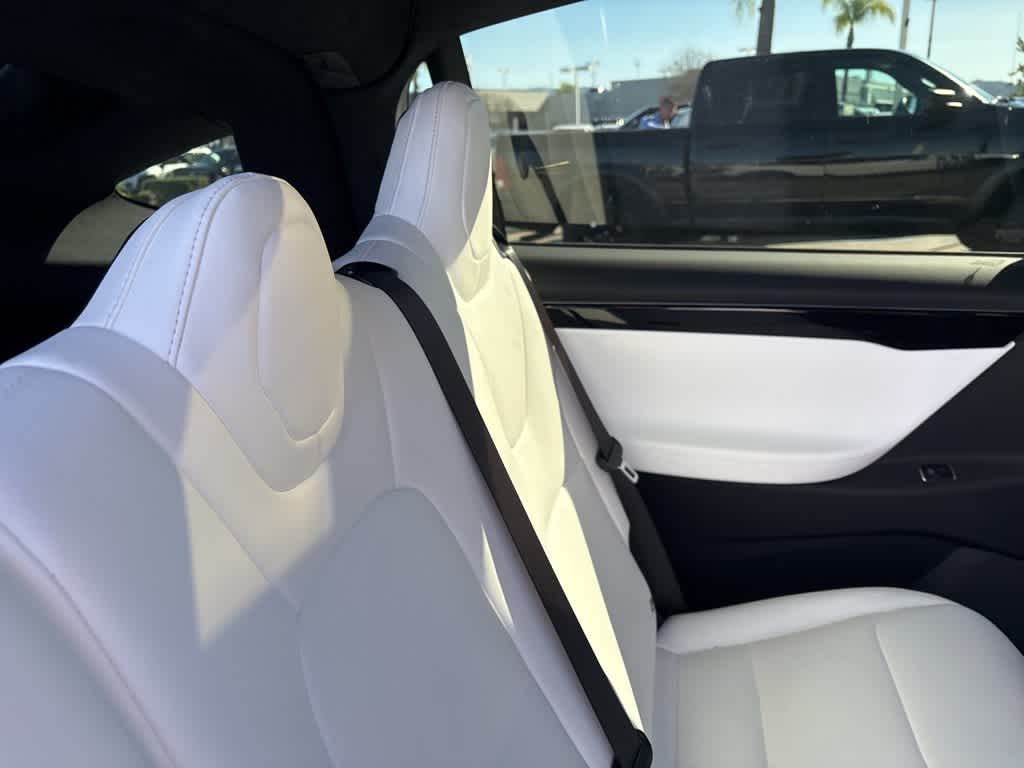 Thumbnail: 2021 Tesla Model X - 11