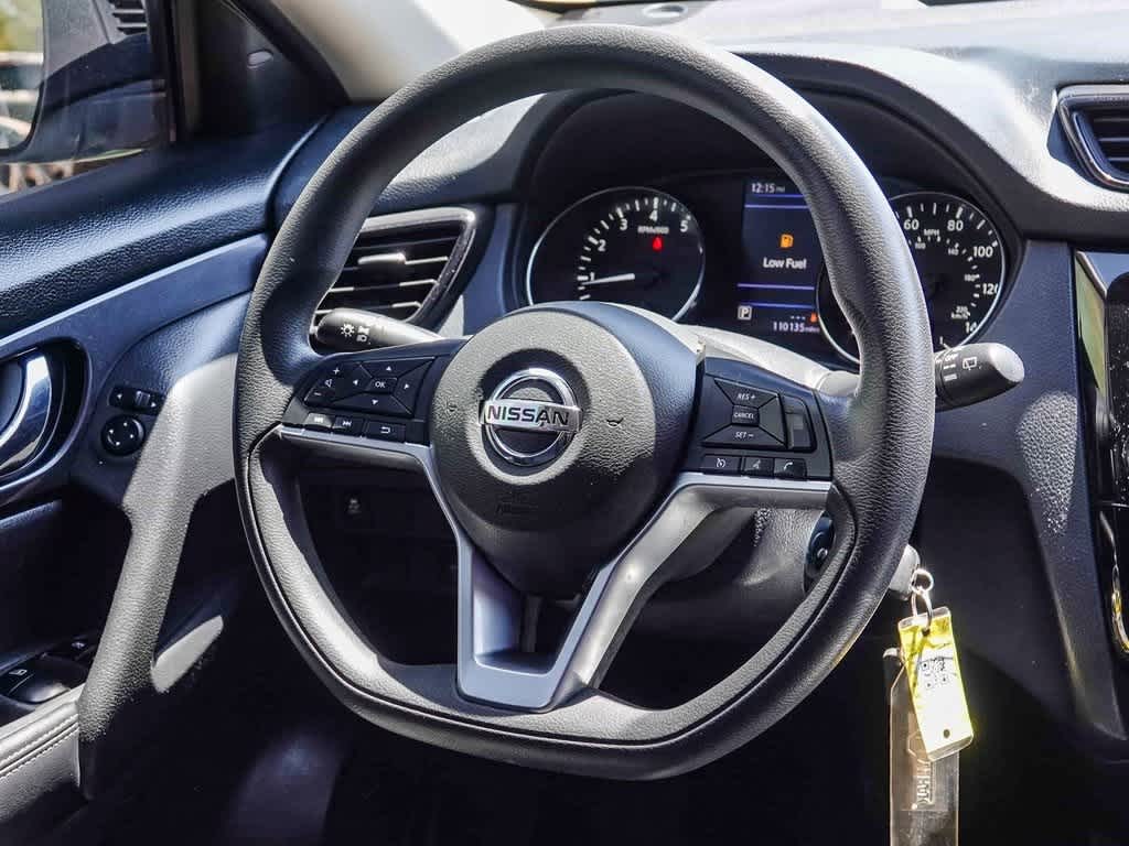 Thumbnail: 2018 Nissan Rogue - 12