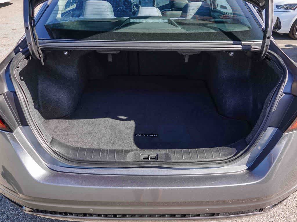 Thumbnail: 2021 Nissan Altima - 25