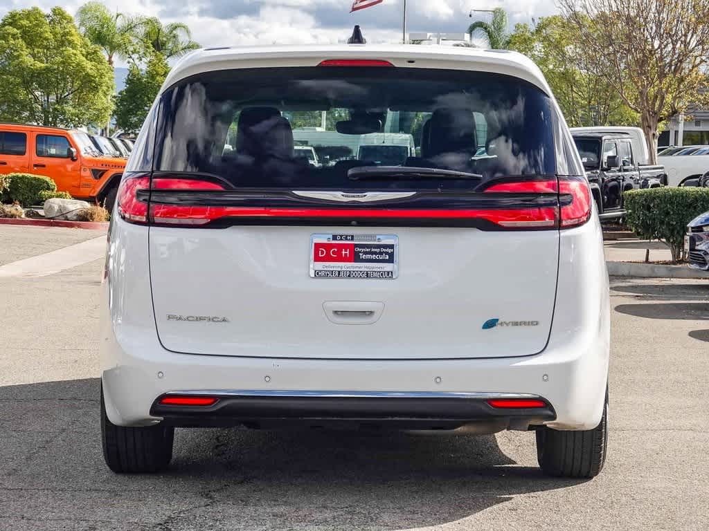 Thumbnail: 2024 Chrysler Pacifica - 5