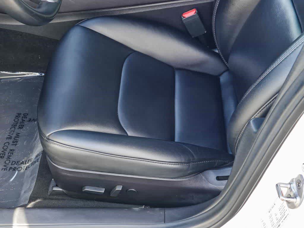 Thumbnail: 2018 Tesla Model 3 - 15