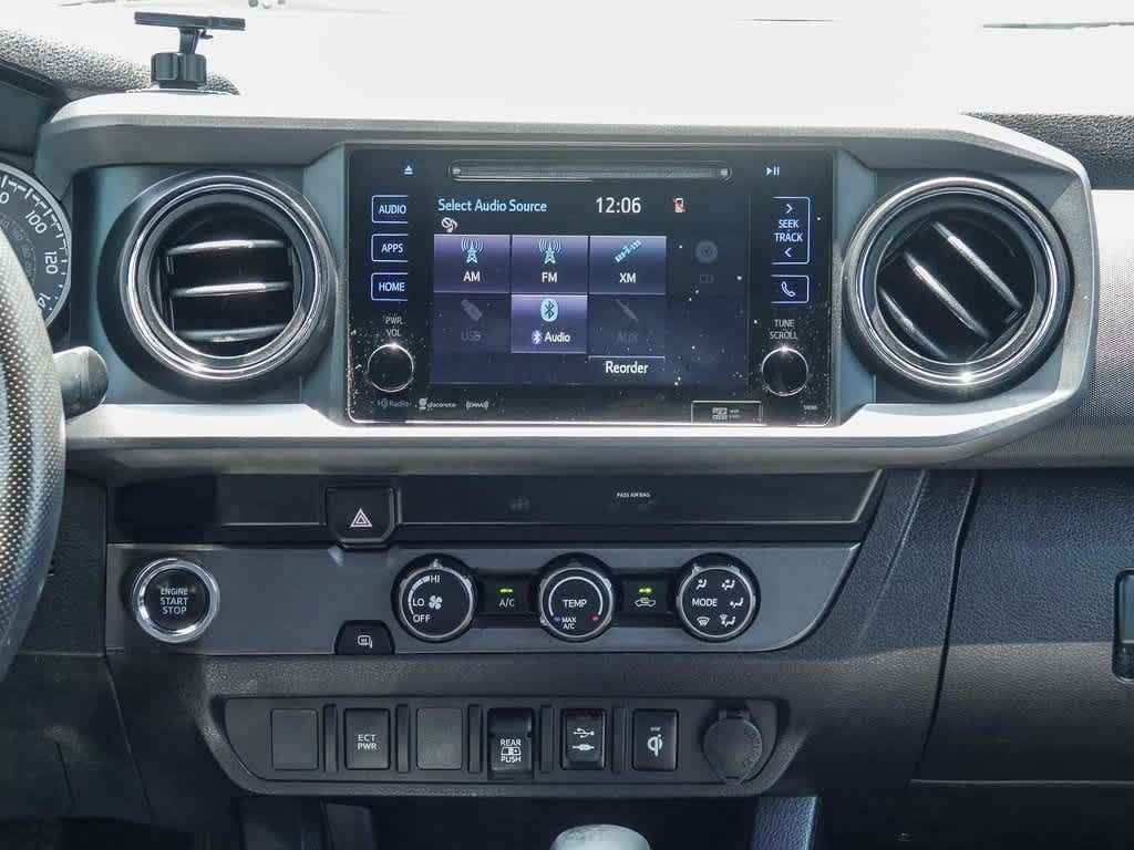 Thumbnail: 2019 Toyota Tacoma - 12