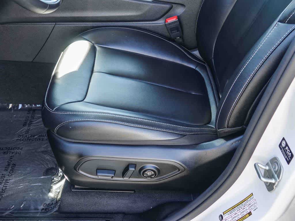 Thumbnail: 2023 Jeep Grand Cherokee - 20