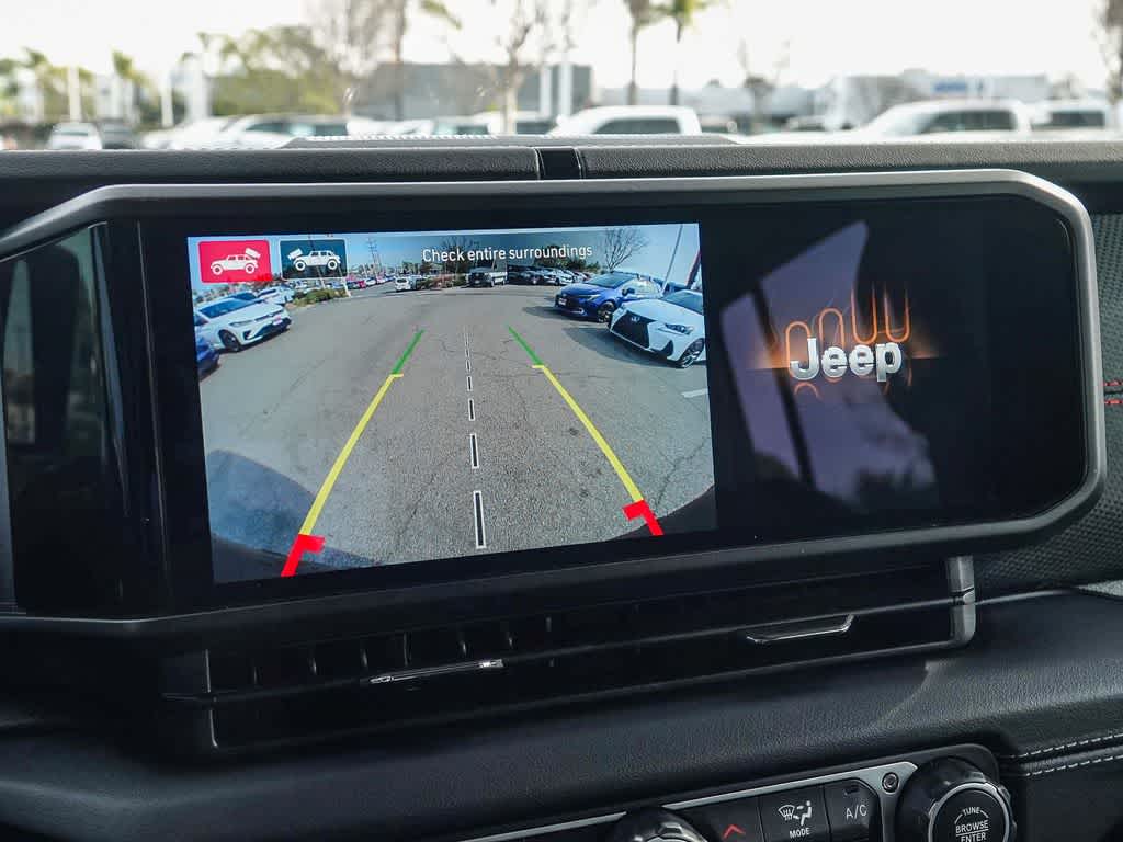 Thumbnail: 2025 Jeep Wrangler - 20