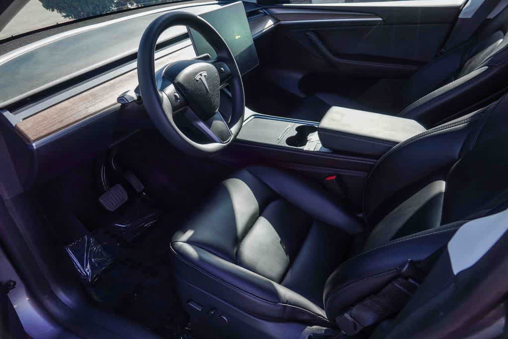 Thumbnail: 2025 Tesla Model Y - 15